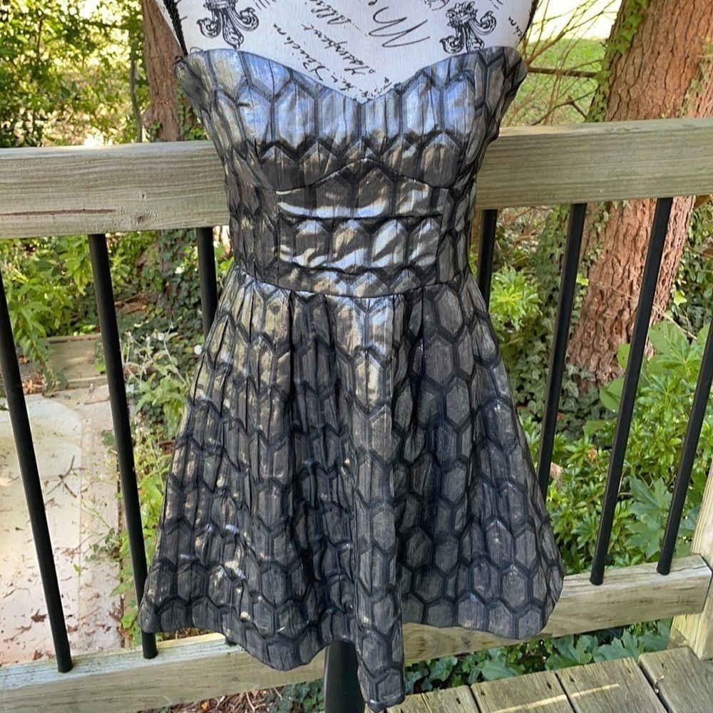 Minkpink metallic silver black party cocktail sleeveless dress size S